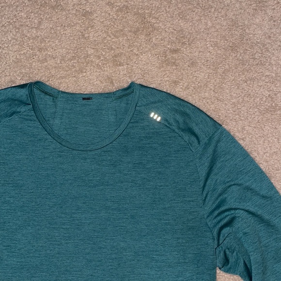 Like New Lululemon fast and free long sleeve - Picture 3 of 5